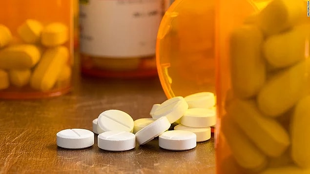 Danimarka'daki doktorların herhangi bir antibiyotik, uyku ilacı veya ağrı kesici reçete yazma konusunda isteksiz oldukları dikkate değerdir.