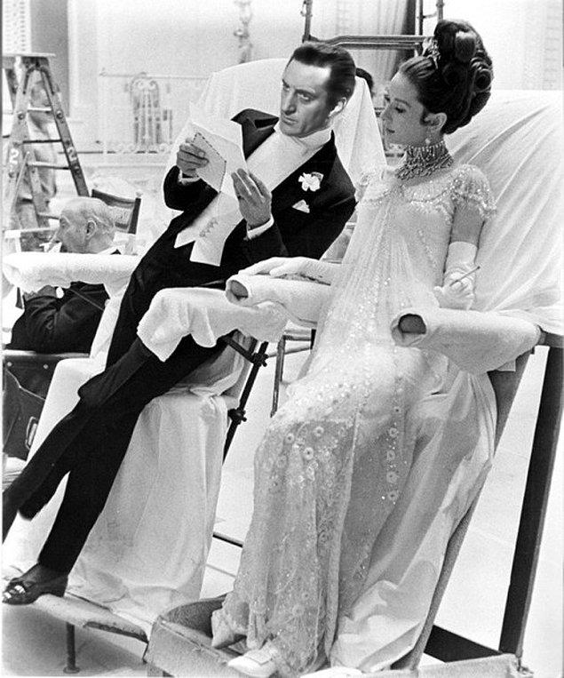 3. Rex Harrison ve Audrey Hepburn, ''My Fair Lady'' filminin setinde, 1960lar.