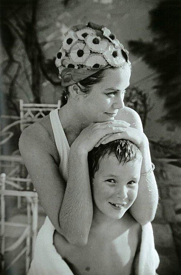 14. 1967 yılı: Grace Kelly ve oğlu Albert.