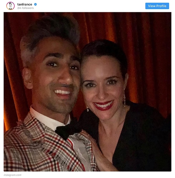 6. Британская королева собственной персоной! Вернее, исполнительница ее роли в сериале «Корона» Клэр Фой.