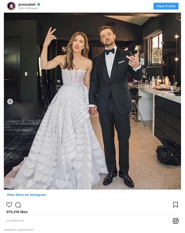 8. А вот ребята позируют для семейного фото ❣