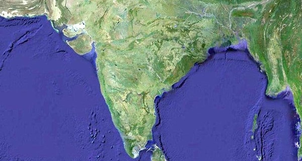 8. Какой полуостров изображен на карте?