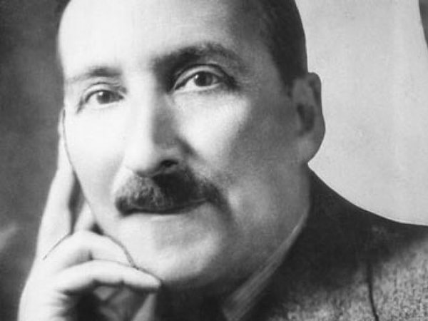 8. Стефан Цвейг написал...