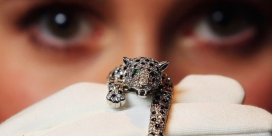 Тест: Получится ли у вас с первого раза найти самое дорогое ювелирное изделие, проданное на аукционе?