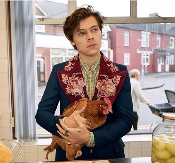 7. Когда этот проект стал популярным, в новом сезоне бренд решил работать снова со знаменитым именем.