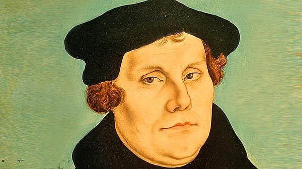 85. Luteryen kilisesinin kurucusu olan Luther, kurtuluşun kazanılması gereken bir şey değil, tanrı tarafından verilen bir hediye olduğunu belirtir.