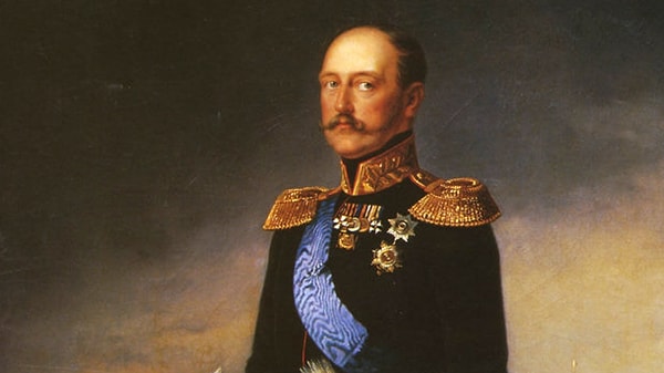 8. Какого из этих слов не было в официальном титуле Николая I?