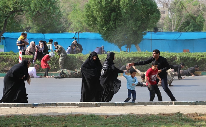 İran'da Askeri Geçit Törenine Saldırı: Can Kaybı 25'e Yükseldi