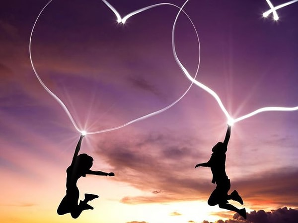 5. "Я безнадёжный романтик"