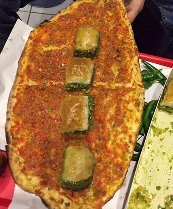 9. Пахлава и восточная пицца?! О нет!