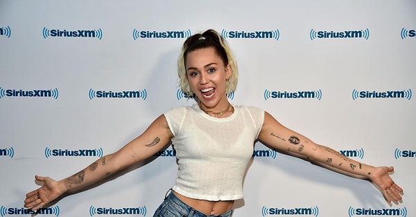 2. Майли Сайрус