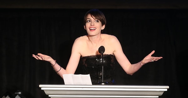 10. Энн Хэтэуэй