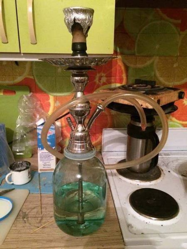 3. Хороший выход для любителей подымить 👍 Быть может, это кальян со вкусом малосольных огурчиков?