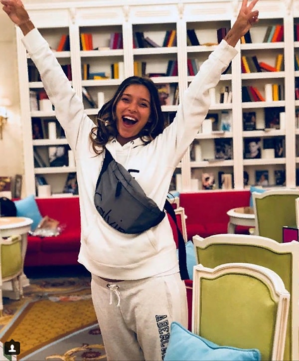 9. Многие поклонники Регины до программы Урганта и понятия не имели, что она беременна, поэтому не преминули поздравить ее со скорым пополнением в семействе.