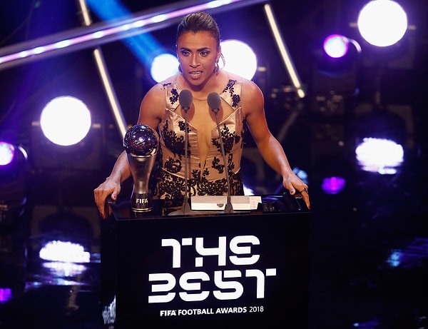 Впрочем, не все лавры достались Модричу, ведь на церемонии также была награждена лучшая футболистка мира!