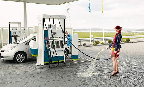 6. "Истории, которые я люблю снимать, могут быть смешными, любопытными, убедительными или всё это одновременно", — говорит Артур.