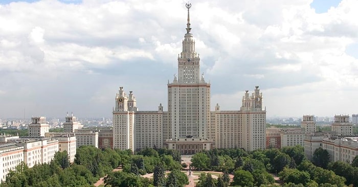 «Семь сестер» Сталина: интересные факты и городские легенды о культовых советских высотках