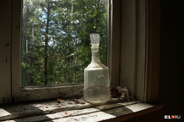 7. Есть и много посуды 👇