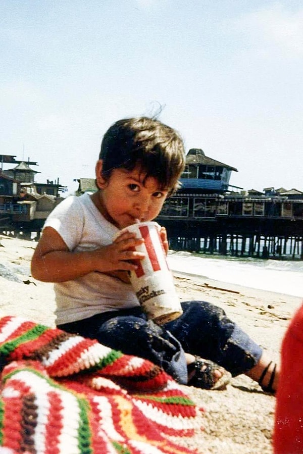 3. Адам, имеющий итальянские корни (так же как и Мадонна), начал свою жизнь с самых низов. Известно, что перед началом своей карьеры, которую он начал под псевдонимом Zenne, Адам был практически нищим. Но сейчас в его жизни все изменилось!