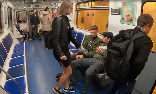 5. Всего при съемках от действий героини ролика пострадало около 70 мужчин.