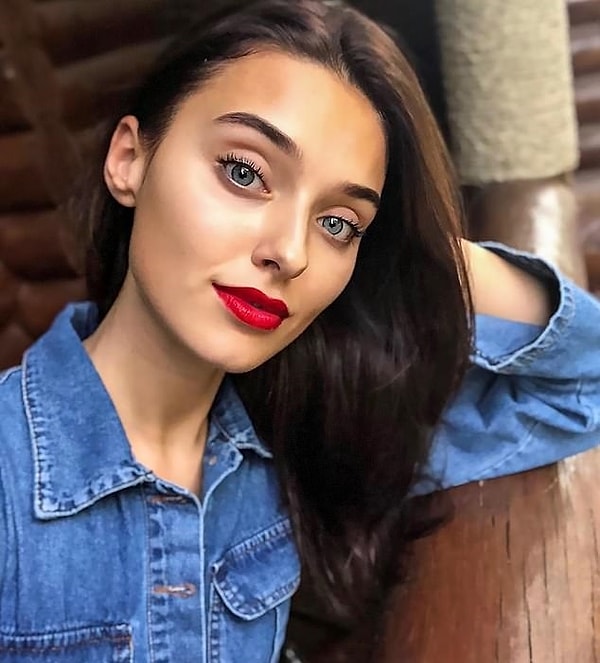 Бывшая Мисс, у которой в Инстаграм 11,5 тысяч подписчиков, в это сложное для нее время выложила пост благодарности своим фолловерам и сторонникам.