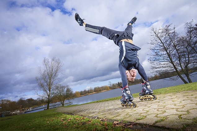 7. Fastest 50-meter hand skating — 8.55 seconds