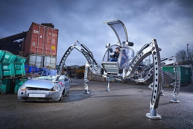 4. Largest rideable hexapod robot — 29 feet, 2 inches tall and16 feet, 4 inches in diameter