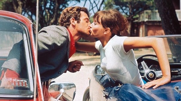 6. Çılgın Pierrot (1965) Pierrot le Fou