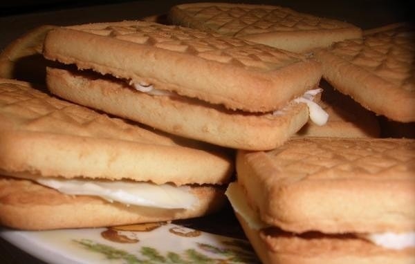 7. Печенье-пирожное с маслом - лучшее угощение, которое только можно было придумать.