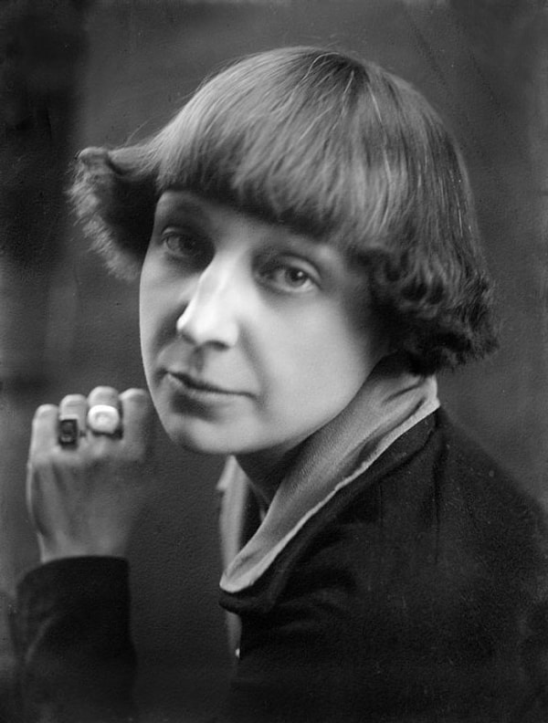 1. Чей это портрет?