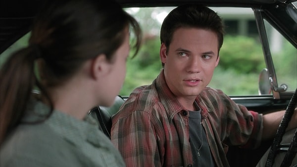 4. А данный фильм взял в основу книгу...