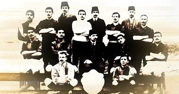 Türkiye'nin ilk futbol kulübü olan Galatasaray 1 Ekim 1905'te kuruldu.