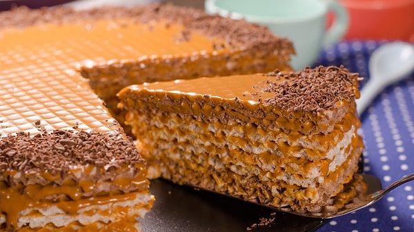 С домашним тортом!