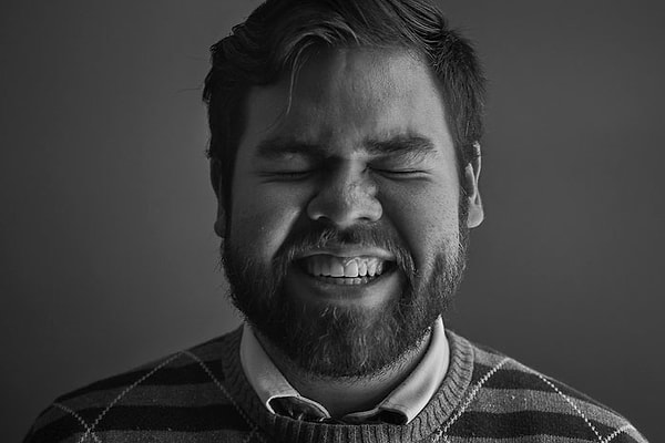 И модели, само собой, не всегда бывает комфортно.