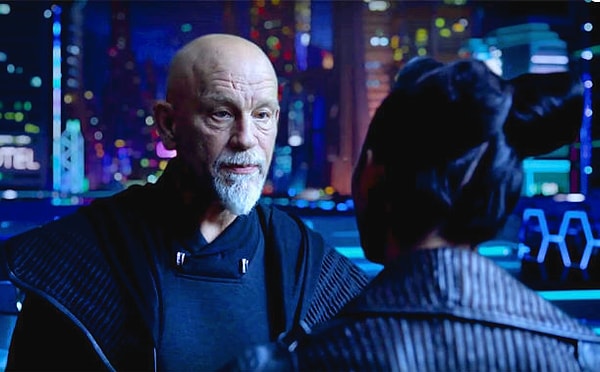 6. Фильм «100 лет» выйдет в ноябре 2115 года!