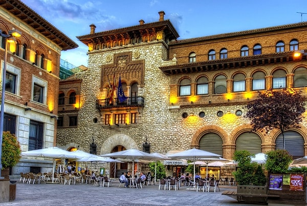 15. Столица Аргентины — ...