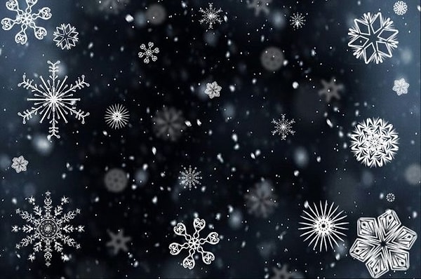 4. 95% состава снежинок - это...