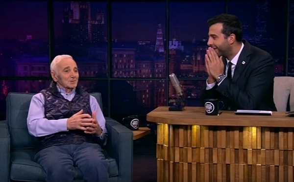 Музыкант на передаче "Вечерний Ургант" в апреле 2017 года.