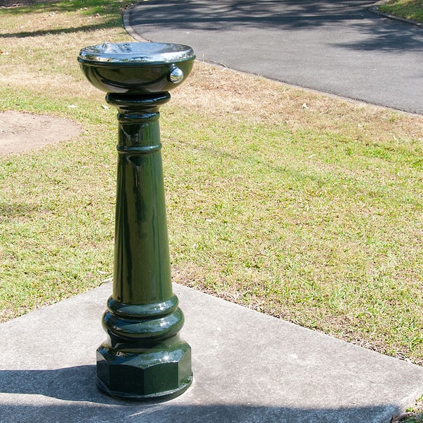 1. Небольшие фонтаны с бесплатной питьевой водой.