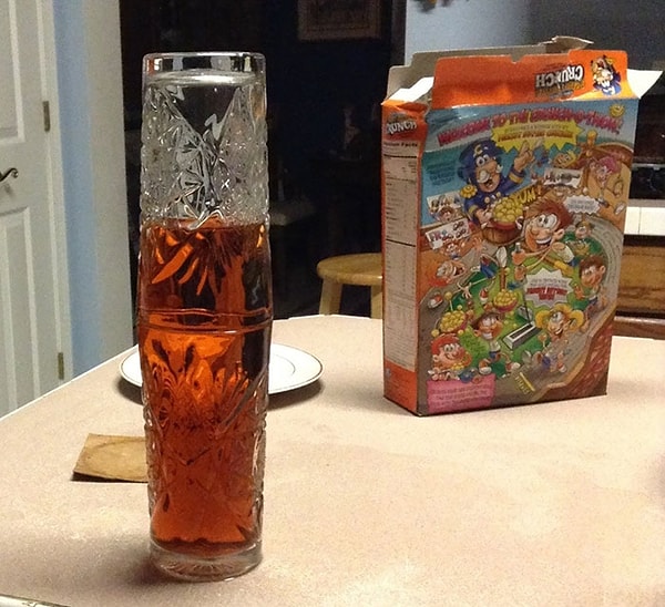 26. Стоит только оставить детей на 5 минут, а они уже сломали гравитацию