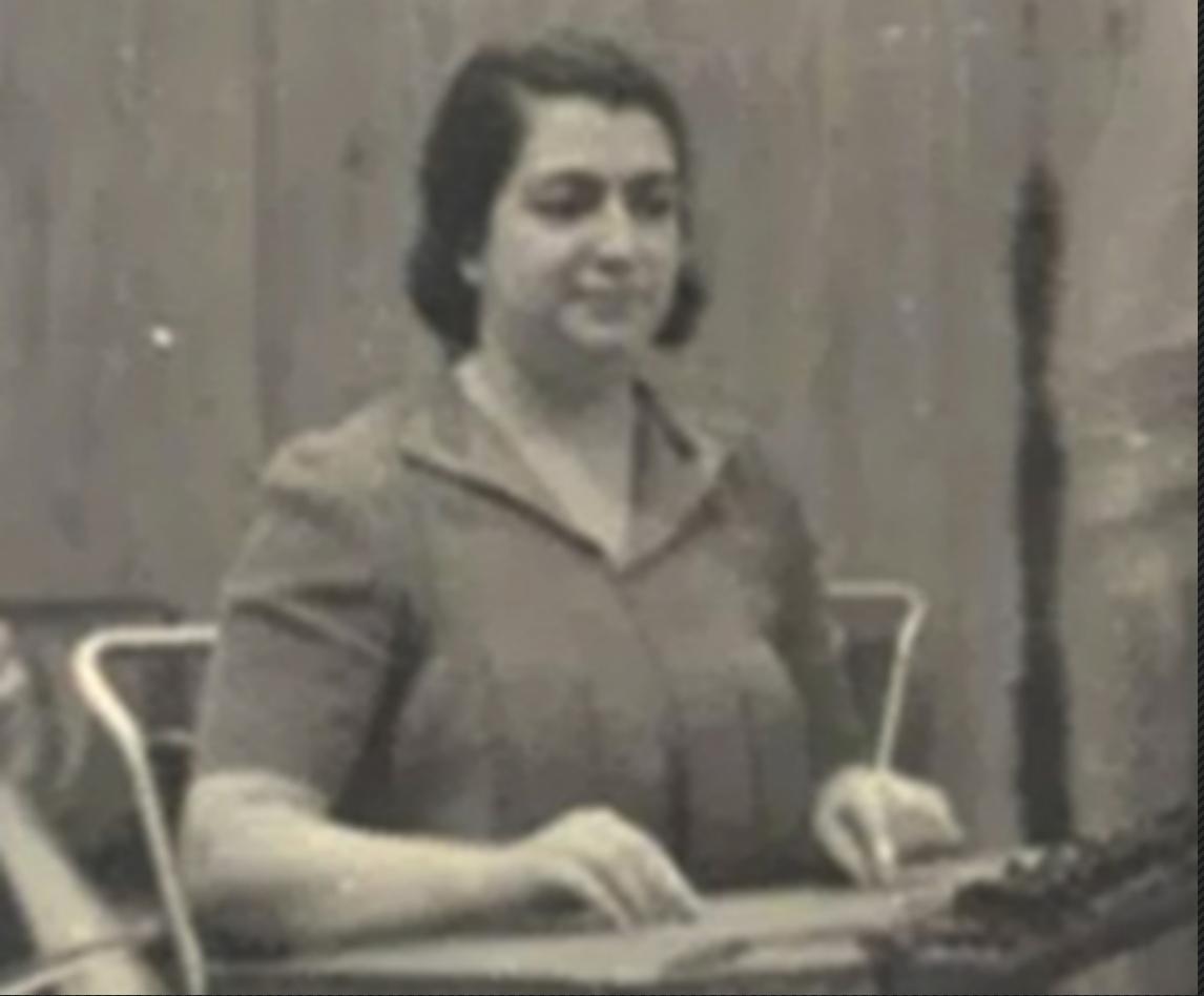 Selma Rıza, gazeteciliğe İstanbul'da da Hanımlara Mahsus Gazete ve Kadınlar Dünyası gibi önemli kadın dergilerinde yazmaya devam etti.
