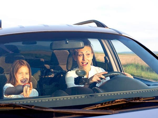 11. Во Франции дети до 10 лет не могут сидеть на переднем пассажирском сиденье.