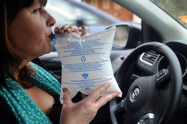 12. В каждом автомобиле во Франции должен быть алкометр.