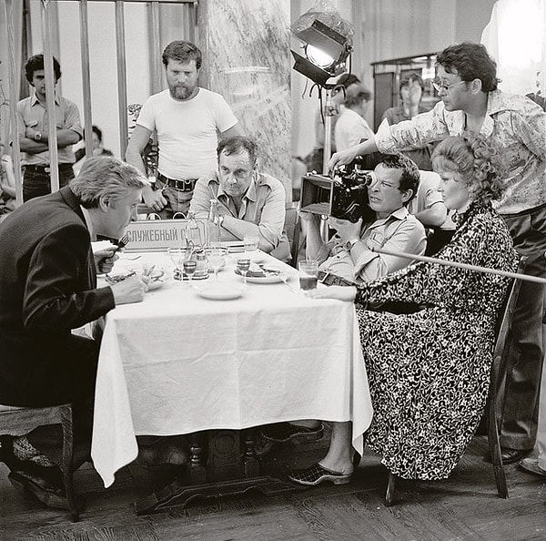 19. На съемках фильма «Вокзал для двоих».