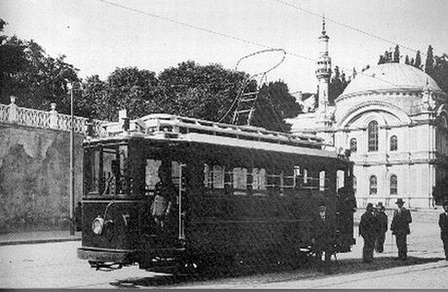 8. İlk Elektrikli Tramvay