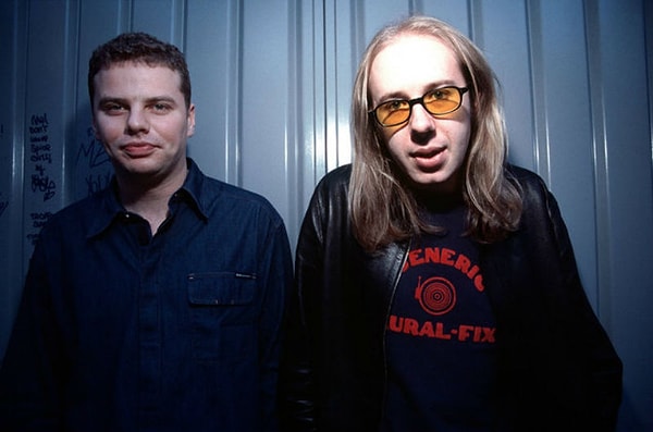 Знатоков репертуара "The Chemical Brothers" радует каждый новый клип знакомого всем британского дуэта