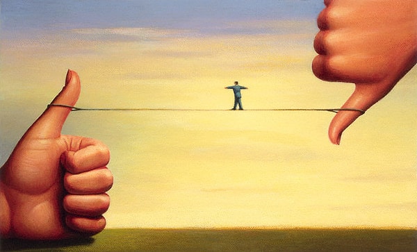 2. По вашему мнению, кто решает, что морально, а что аморально?