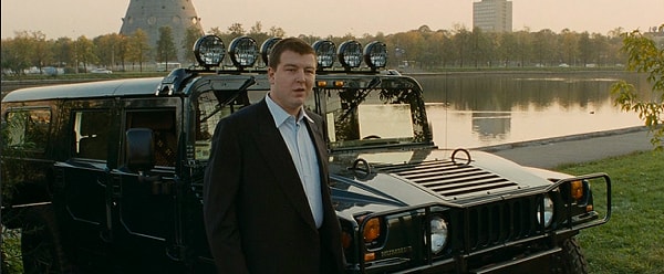 1. Какое стихотворение читал новый русский в самом начале фильма?