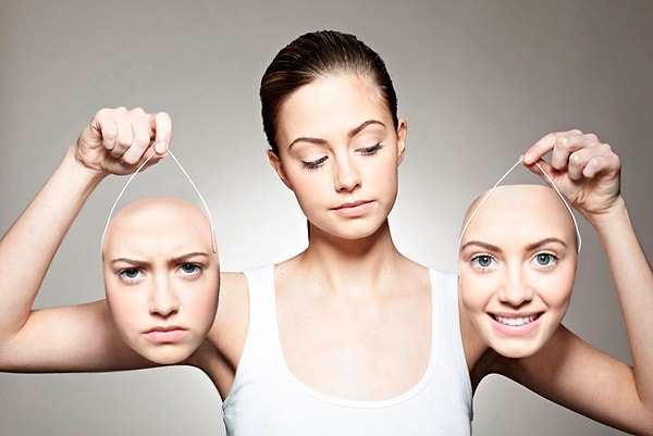 6. Вы чаще проявляете свои эмоции или сдерживаете себя?