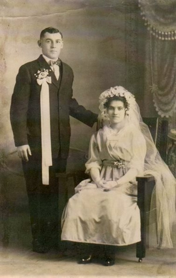 4. Перину за женой нужно брать одну и никак не лебяжьего пуху, ибо таковая слишком нежит людей и делает слабыми к работе.